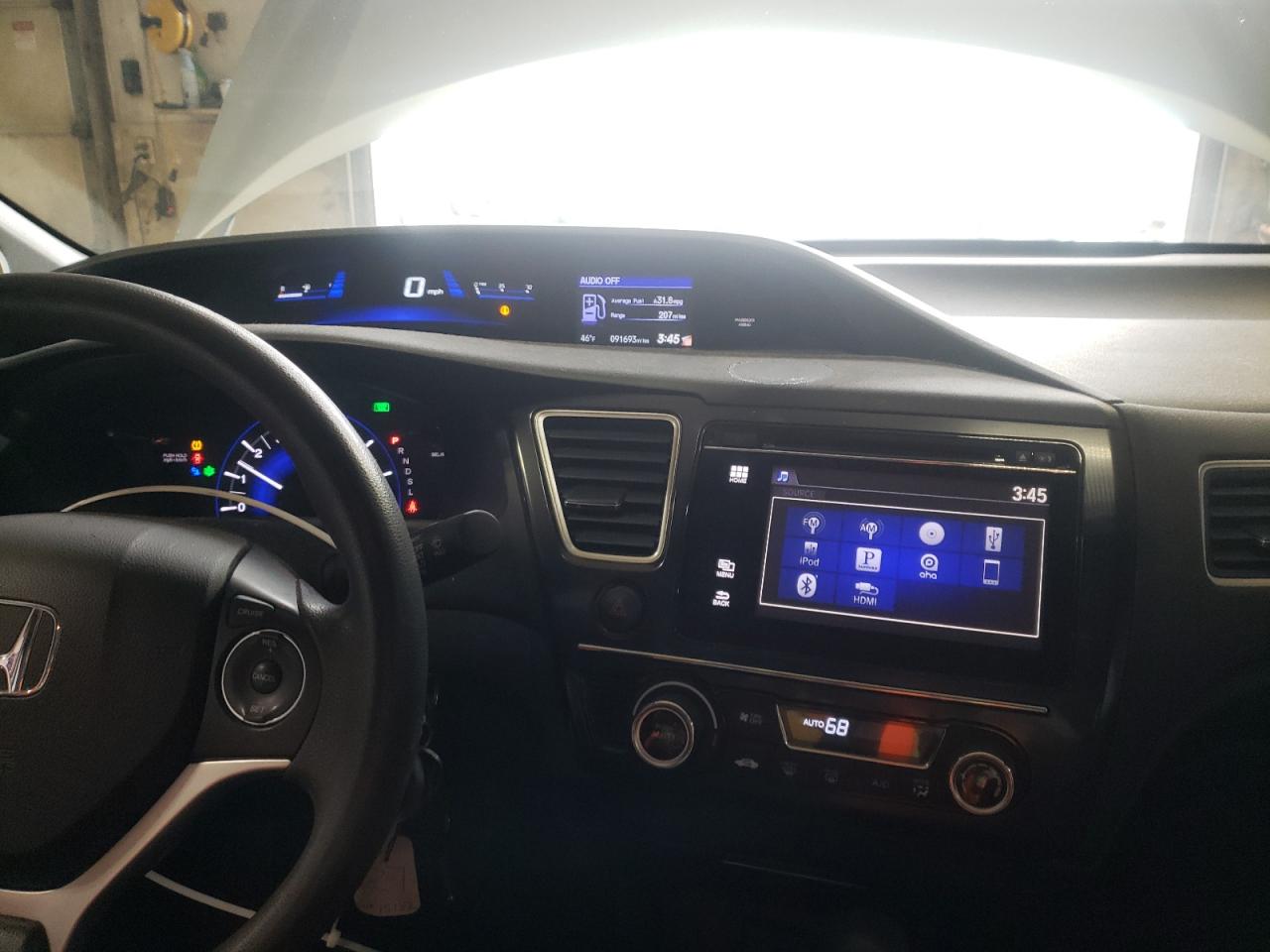 Photo 9 from auction – 2015 HONDA CIVIC SE with VIN 19XFB2F70FE015182