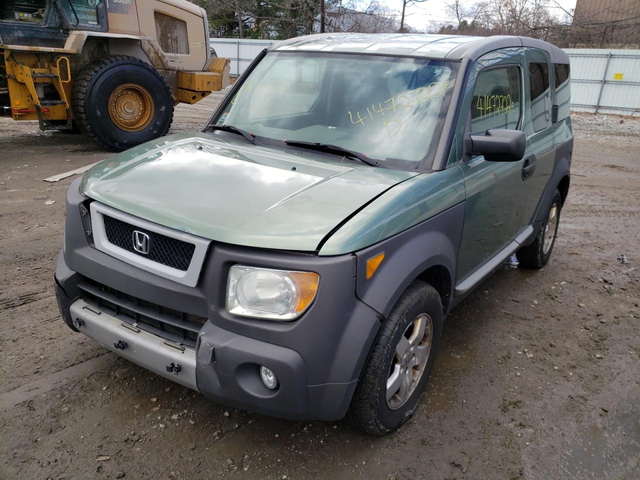 Photo 2 from auction – 2004 HONDA ELEMENT EX with VIN 5J6YH28674L027873