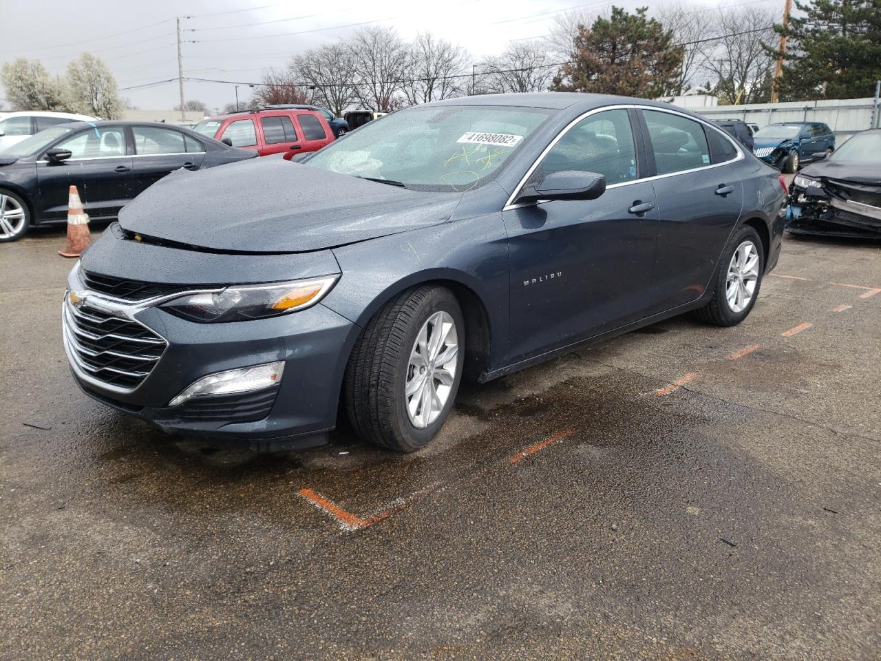 Photo 2 from auction – 2019 CHEVROLET MALIBU LT with VIN 1G1ZD5ST3KF124904