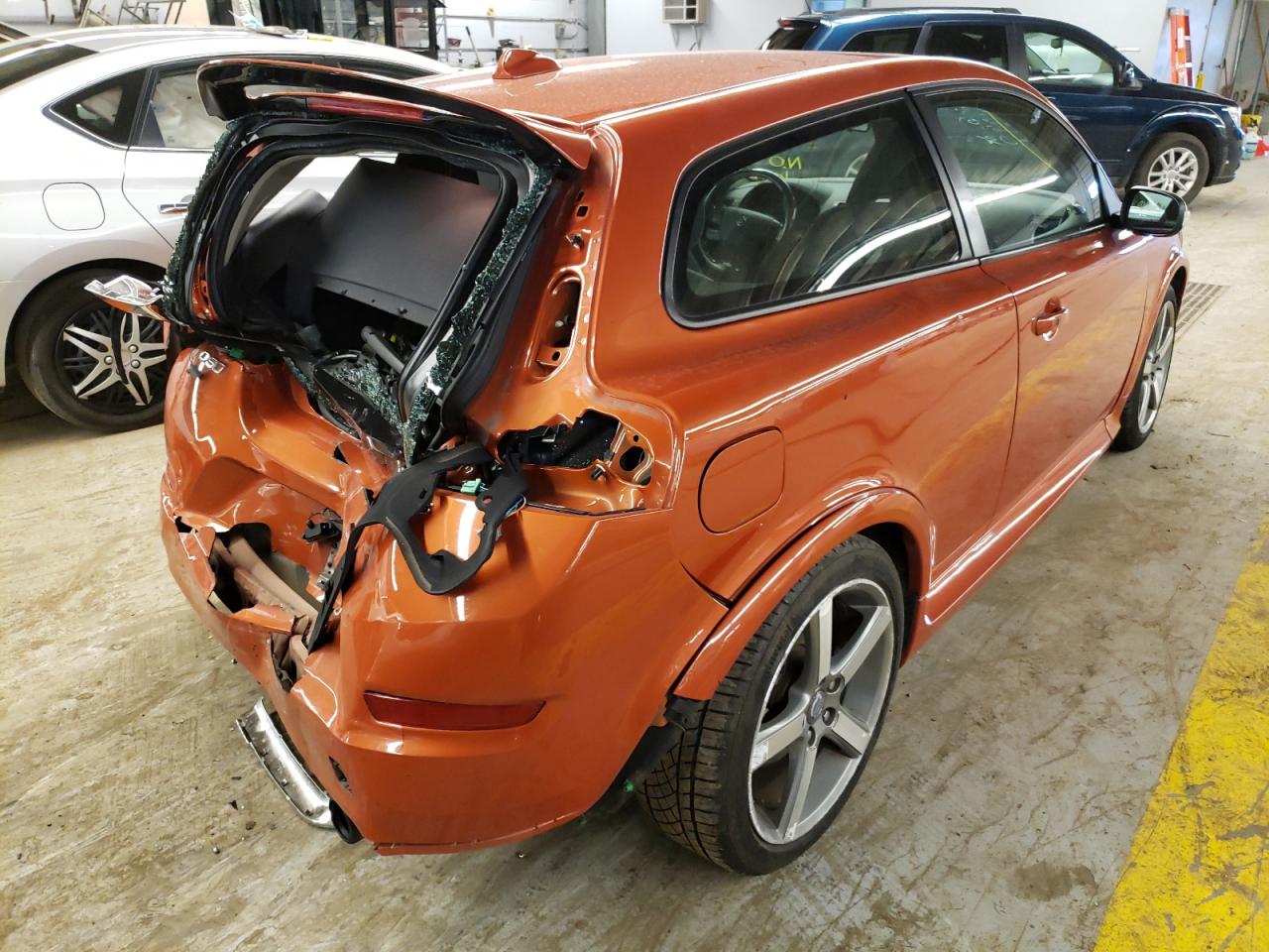 Photo 4 from auction – 2011 VOLVO C30 T5 with VIN YV1672MK5B2210365