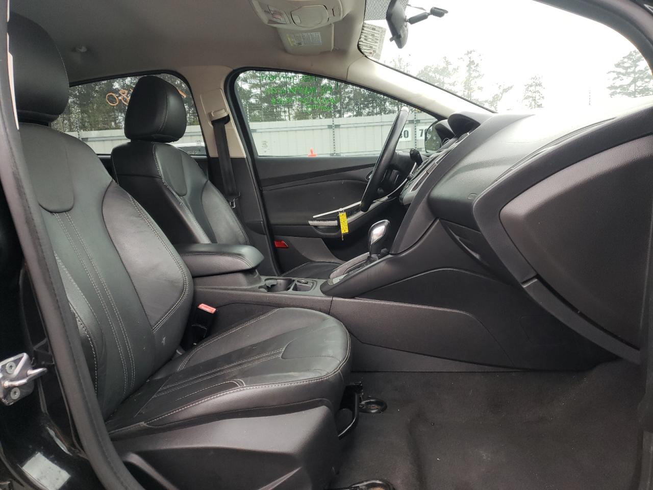 Foto 5 de la subasta – 2013 FORD FOCUS SE con VIN 1FADP3K2XDL227638