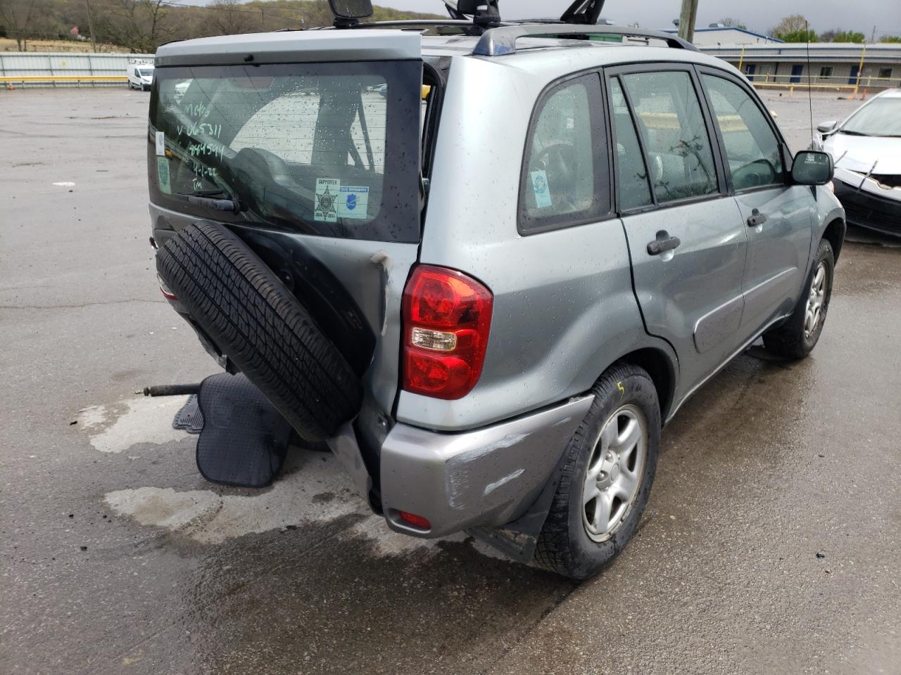 Photo 4 from auction – 2005 TOYOTA RAV4 with VIN JTEGD20V350065311