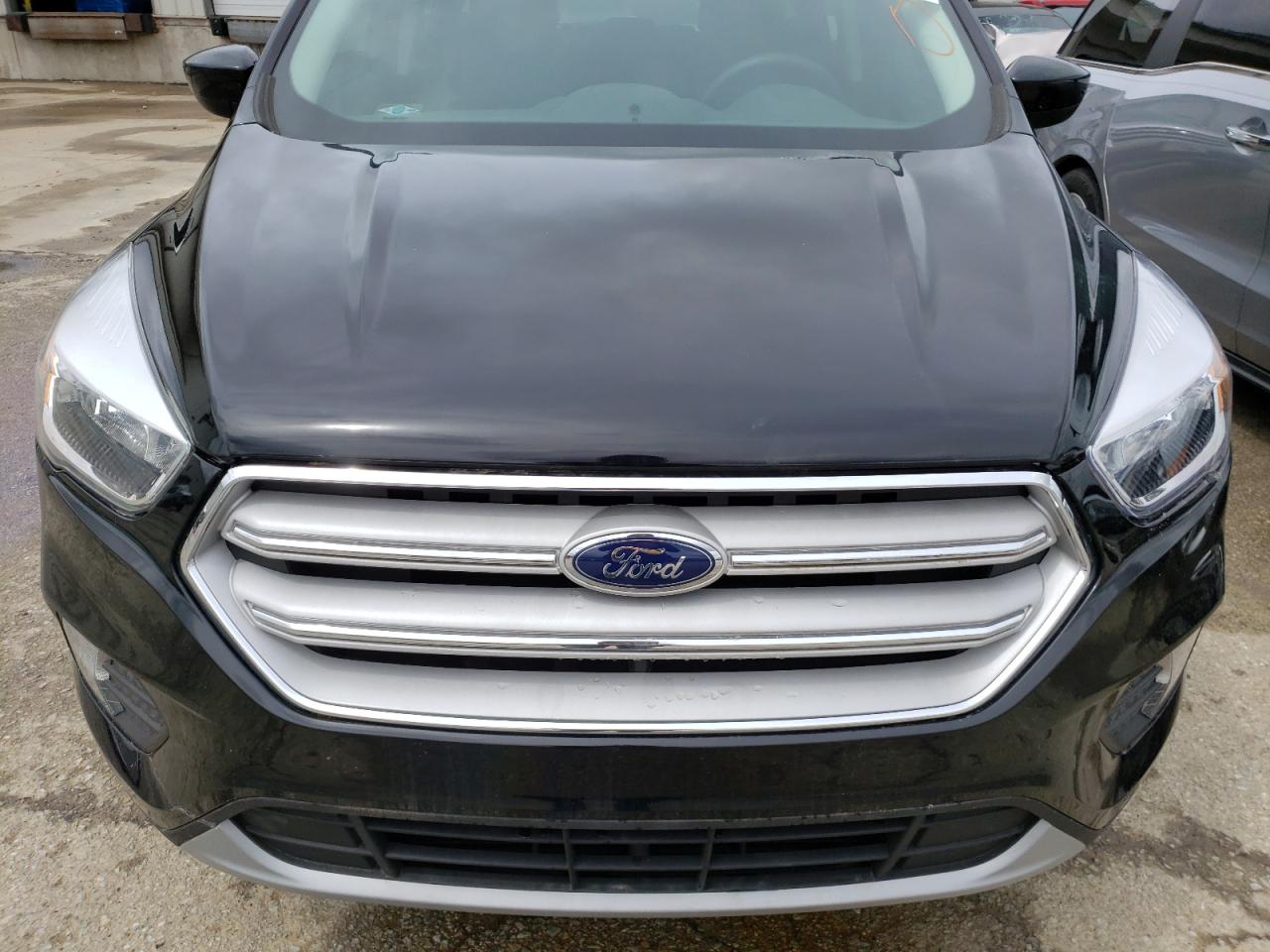 Photo 9 from auction – 2017 FORD ESCAPE SE with VIN 1FMCU0GD2HUB98526
