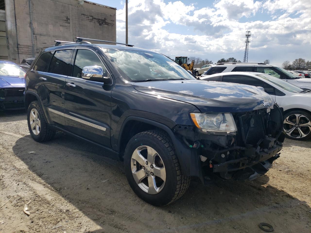 JEEP GRAND CHER 2011 with VIN 1J4RR5GGXBC655596 - Photo from auction