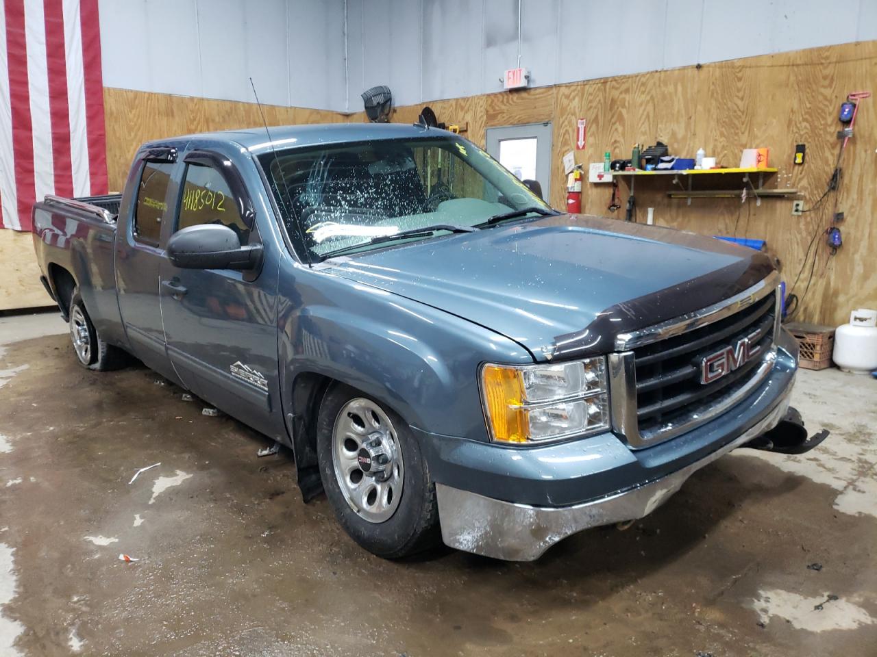 GMC SIERRA K15 2011 with VIN 1GTR2UEAXBZ419482 - Photo from auction