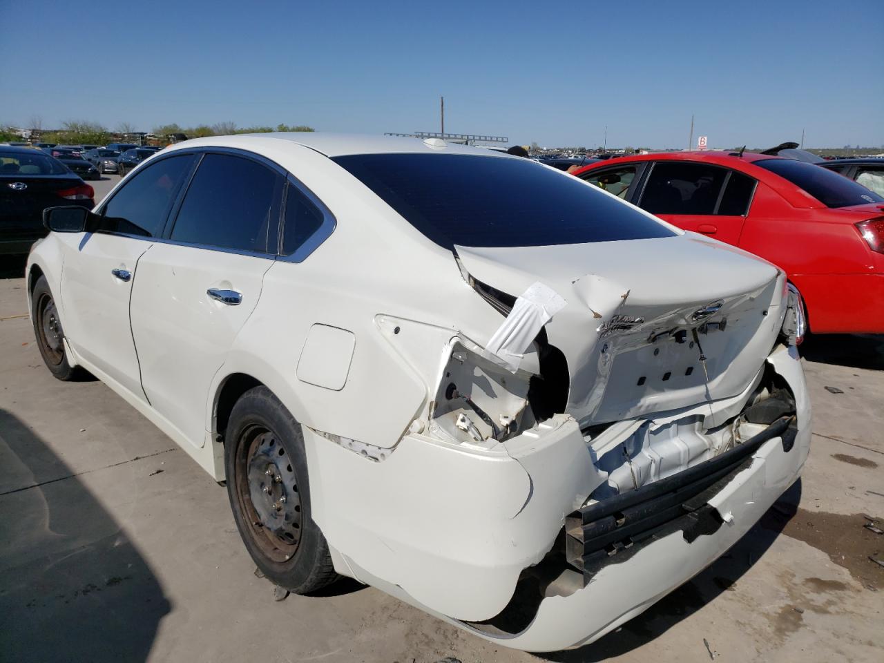 Photo 3 from auction – 2015 NISSAN ALTIMA 2.5 with VIN 1N4AL3AP2FN374622