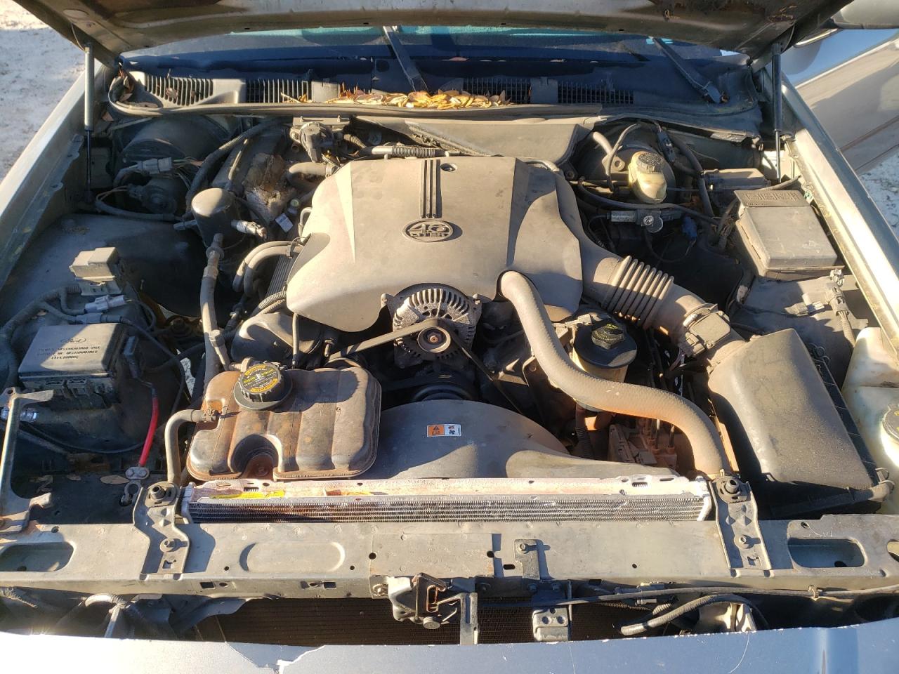 Photo 7 from auction – 2000 MERCURY GRAND MARQ with VIN 2MEFM75W2YX673825