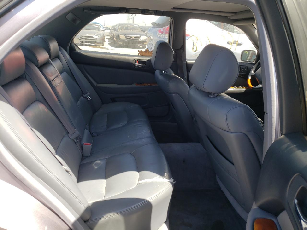 Photo 6 from auction – 1999 LEXUS LS400 with VIN JT8BH28F2X0154904