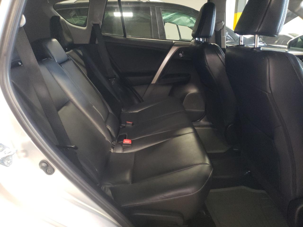 Zdjęcie 6 z aukcji – 2014 TOYOTA RAV4 LIMIT z VIN 2T3DFREV6EW220576