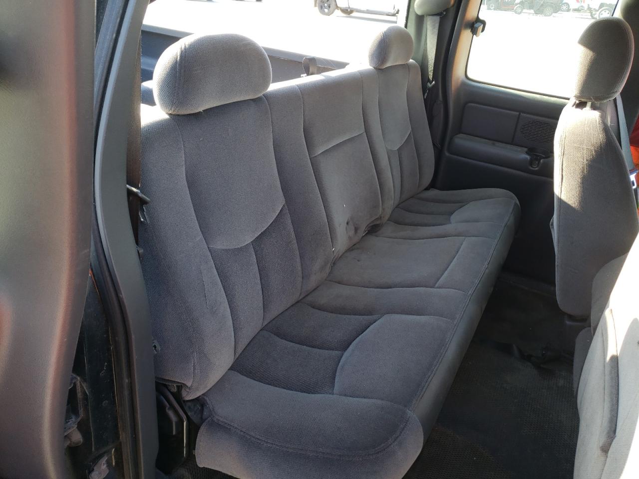 Photo 6 from auction – 2004 GMC NEW SIERRA with VIN 2GTEK19V041334821