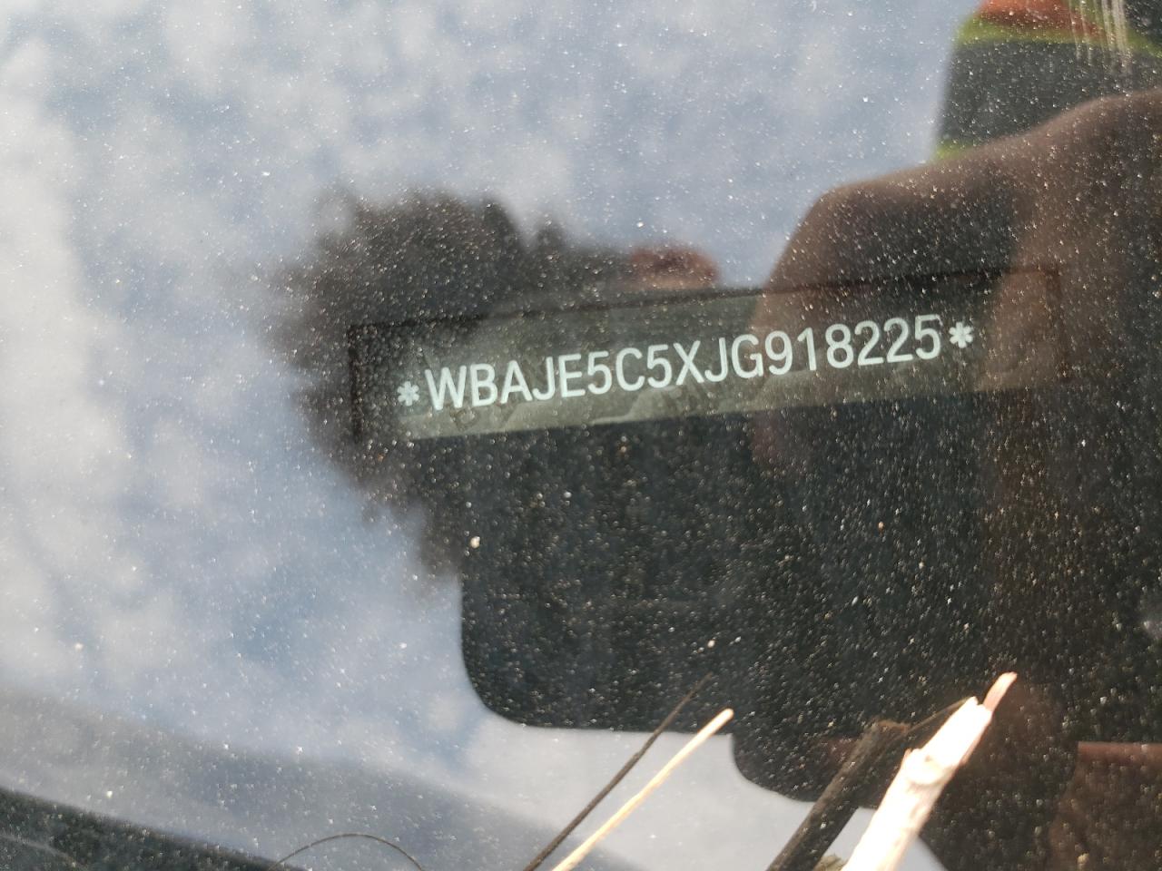 Photo 10 from auction – 2018 BMW 540 I with VIN WBAJE5C5XJG918225