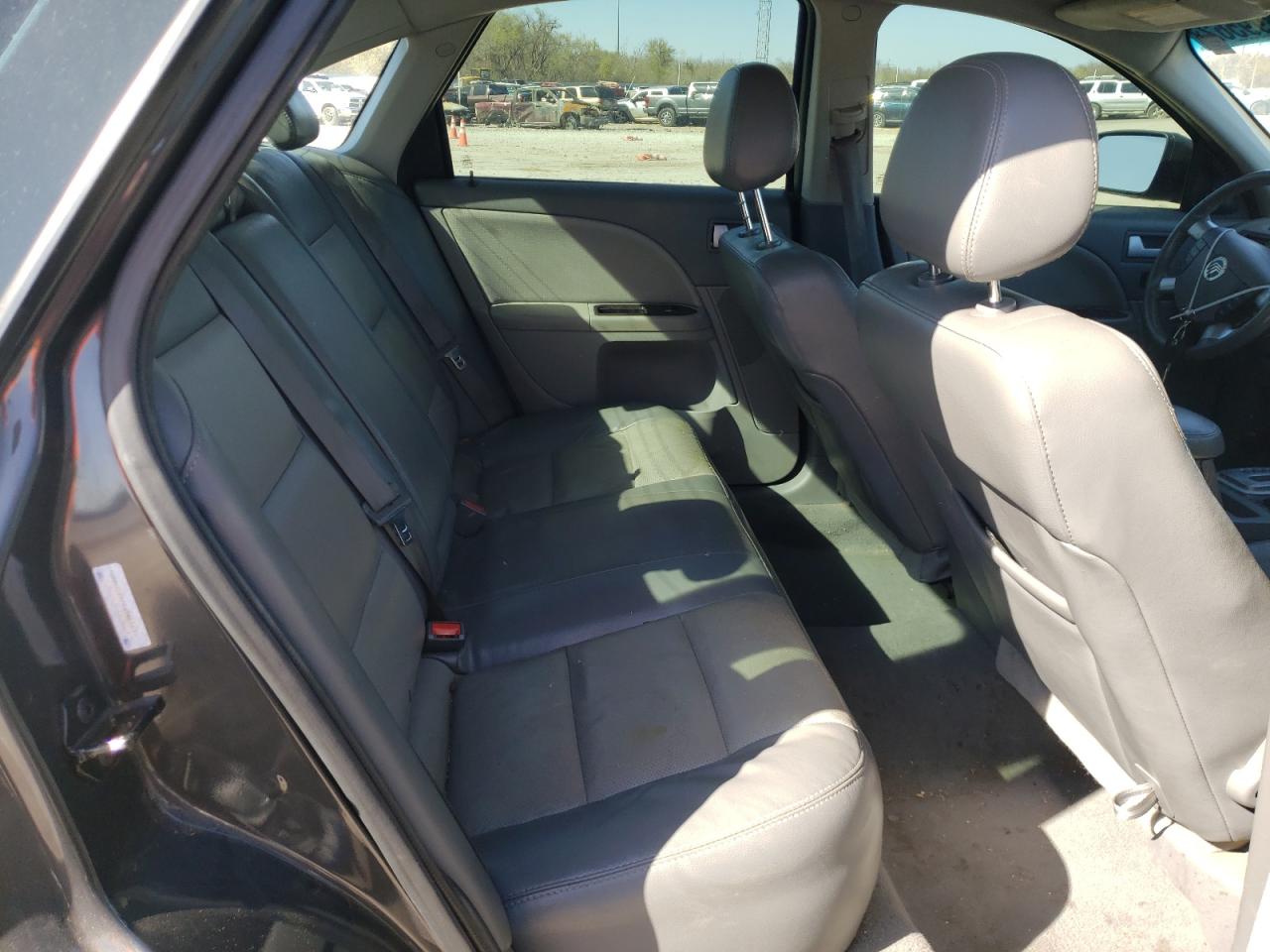 Photo 6 from auction – 2007 MERCURY MONTEGO PR with VIN 1MEHM42157G604616