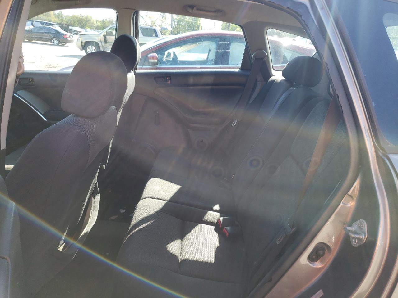 Photo 6 from auction – 2004 PONTIAC VIBE with VIN 5Y2SL62884Z403537