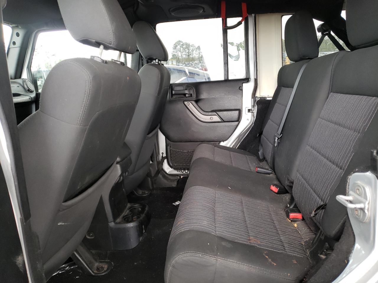 صورة رقم 6 من المزاد - 2011 JEEP WRANGLER U مع VIN 1J4BA3H14BL583365