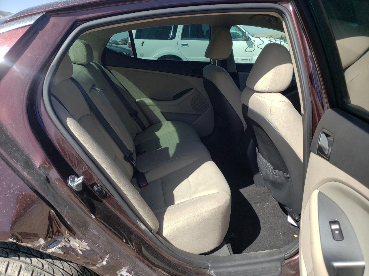 Photo 6 from auction – 2015 KIA OPTIMA LX with VIN 5XXGM4A70FG477878