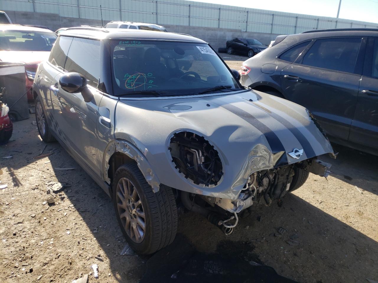 MINI COOPER 2015 with VIN WMWXM5C56FT938886 - Photo from auction