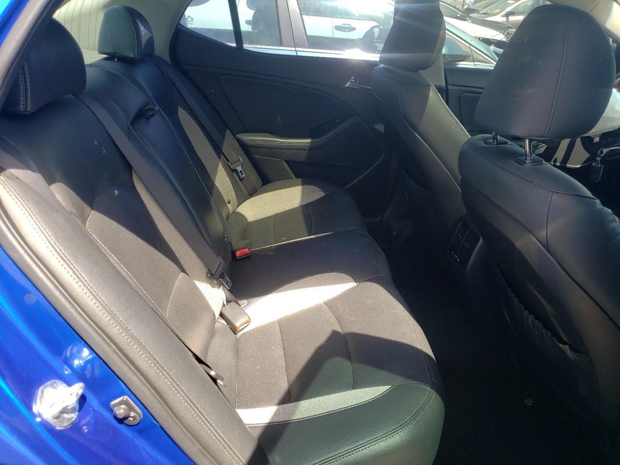 Photo 6 from auction – 2012 KIA OPTIMA SX with VIN 5XXGR4A66CG019752