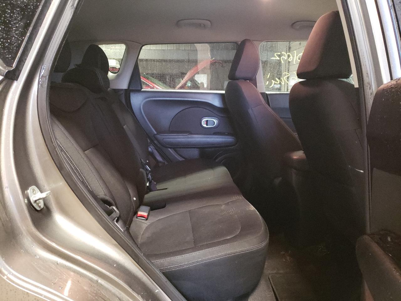 Photo 6 from auction – 2014 KIA SOUL with VIN KNDJN2A21E7045416