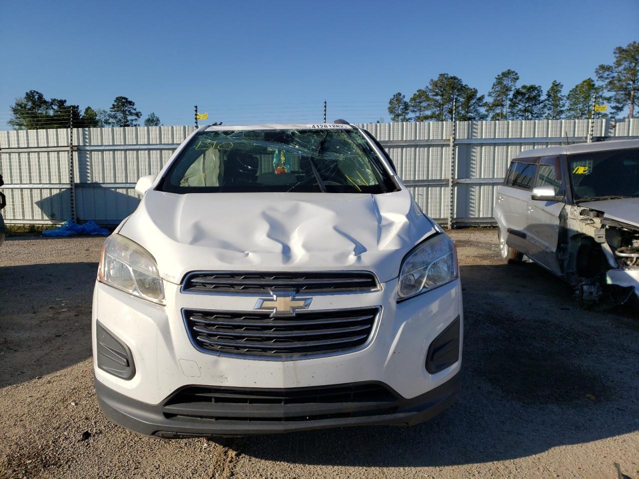 Photo 9 from auction – 2016 CHEVROLET TRAX 1LT with VIN 3GNCJLSBXGL198648