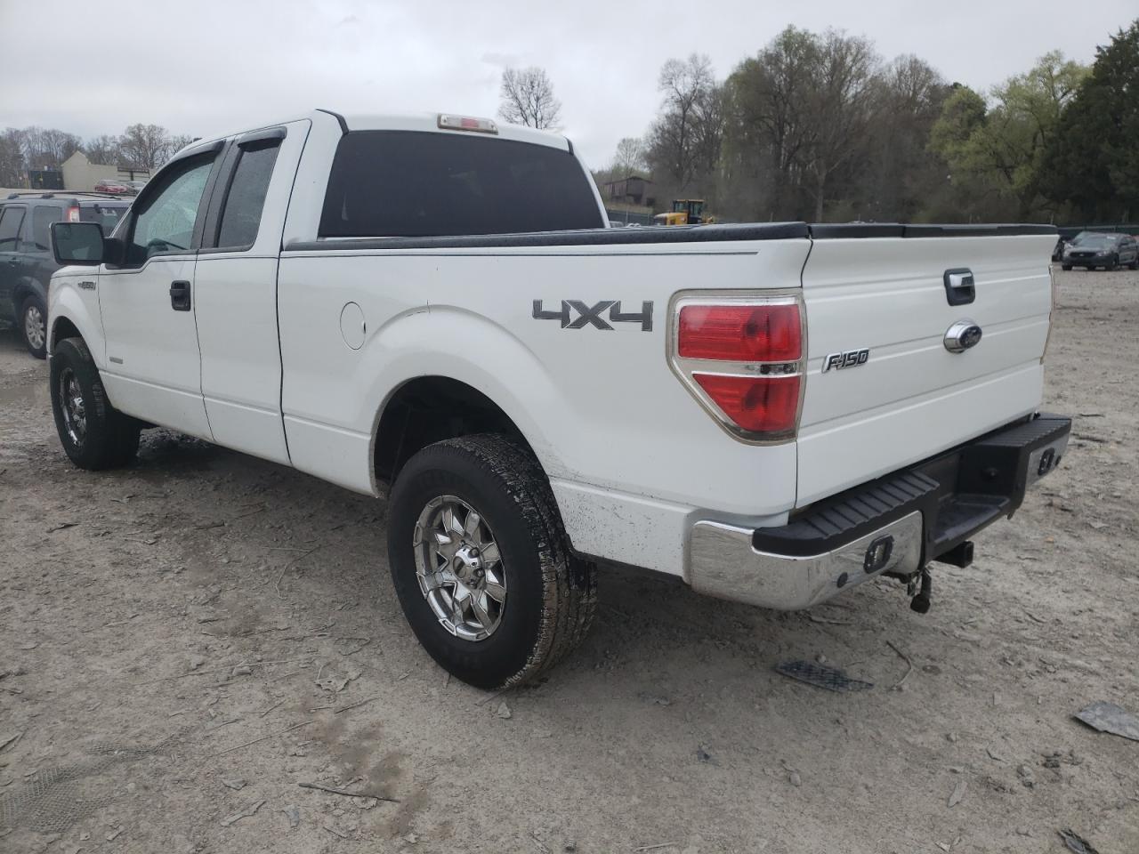 Photo 3 from auction – 2011 FORD F150 SUPER with VIN 1FTFX1ET7BKD72408