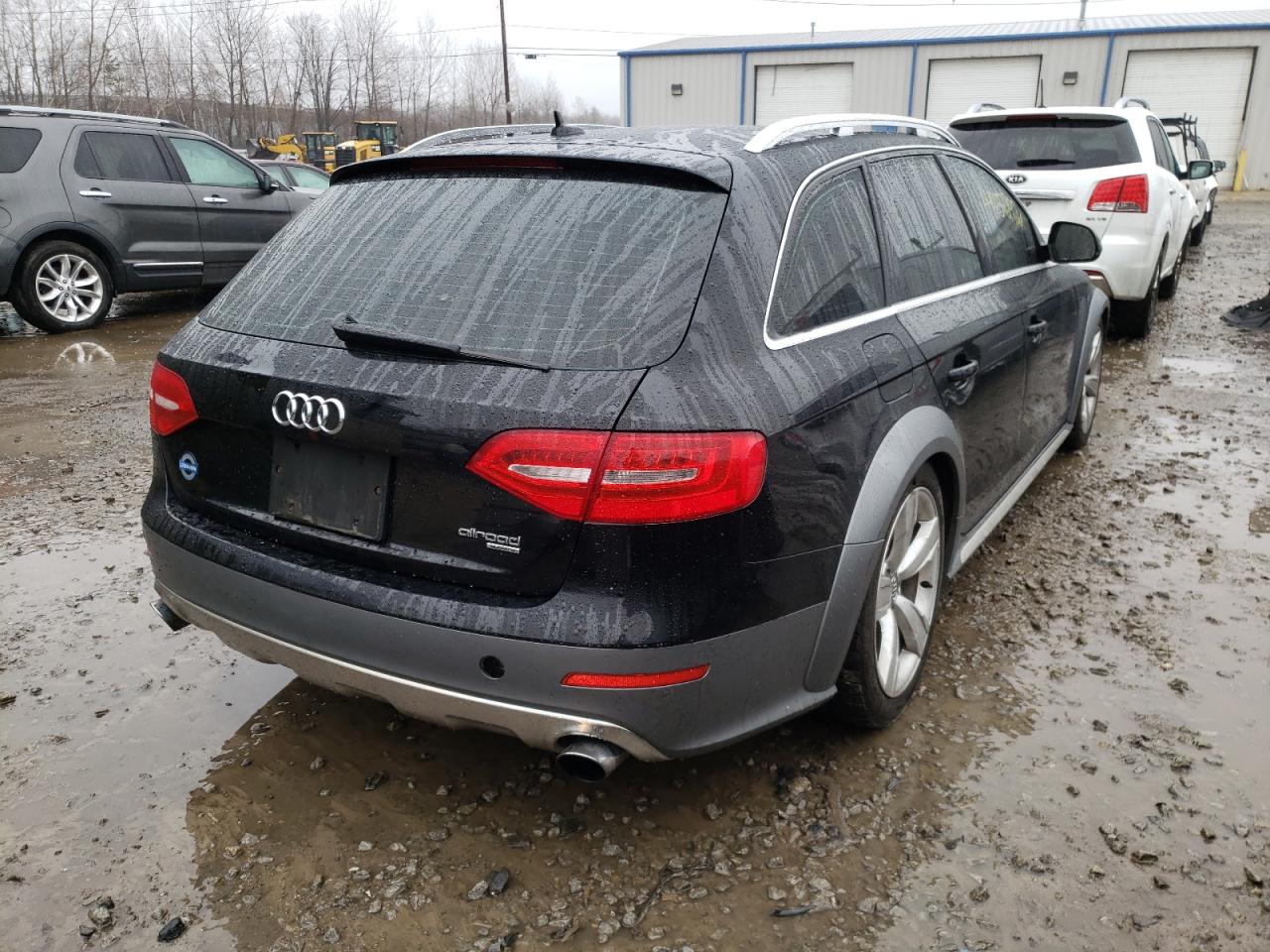 Photo 4 from auction – 2014 AUDI A4 ALLROAD with VIN WA1TFAFL2EA000998