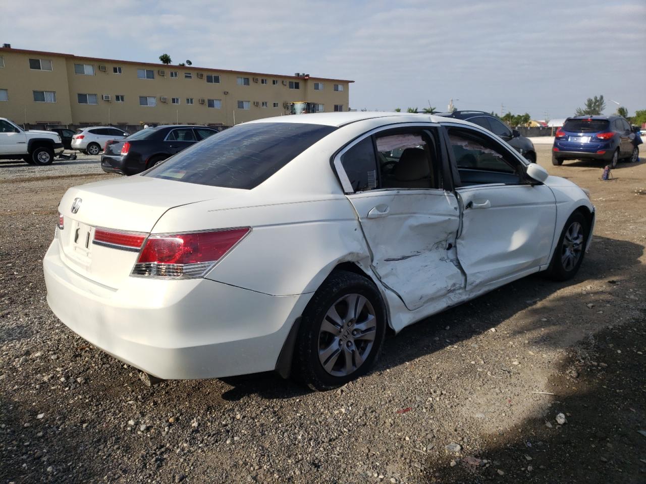 Photo 4 from auction – 2012 HONDA ACCORD SE with VIN 1HGCP2F67CA081854