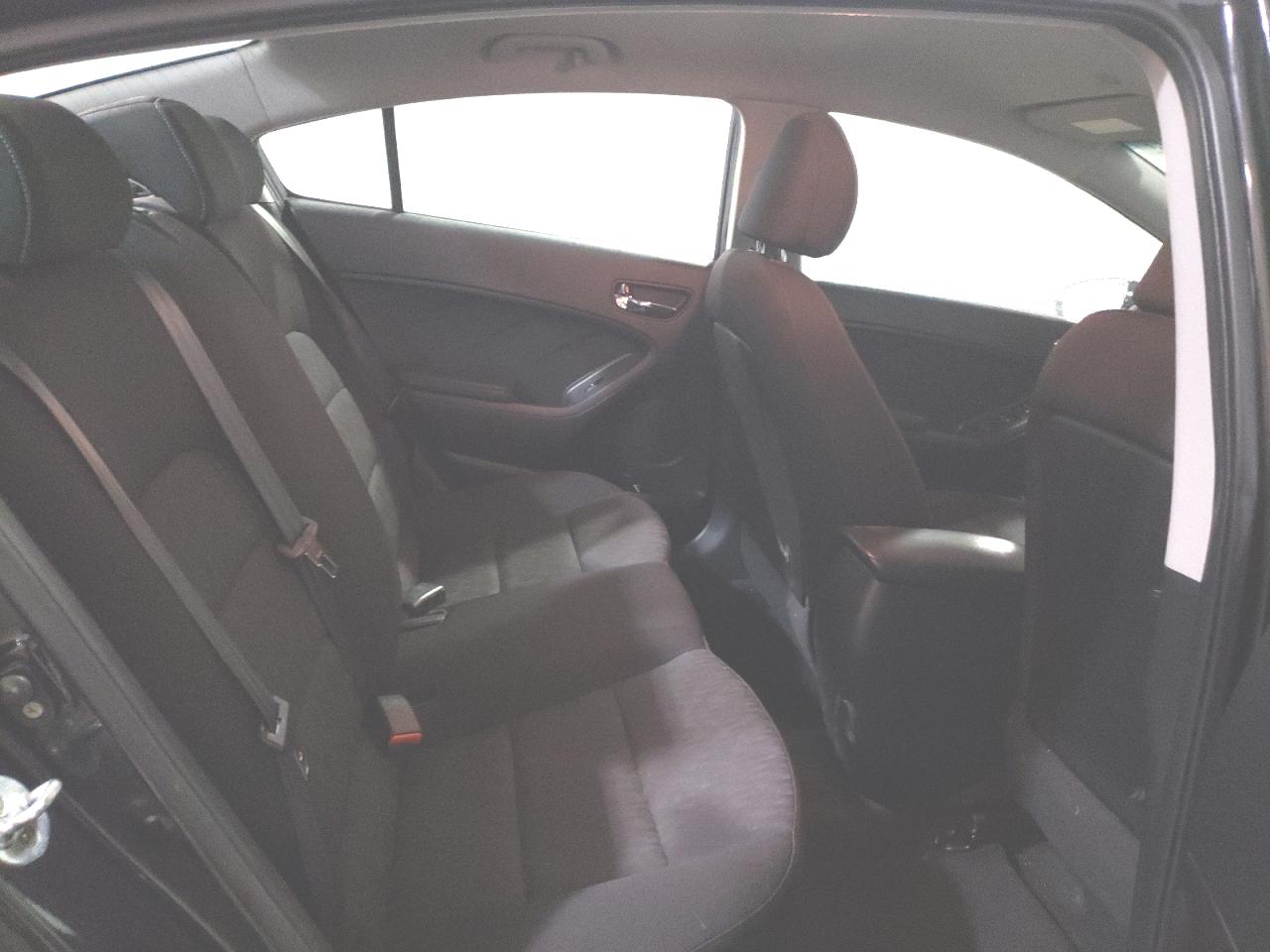 Photo 6 from auction – 2016 KIA FORTE LX with VIN KNAFK4A62G5543018