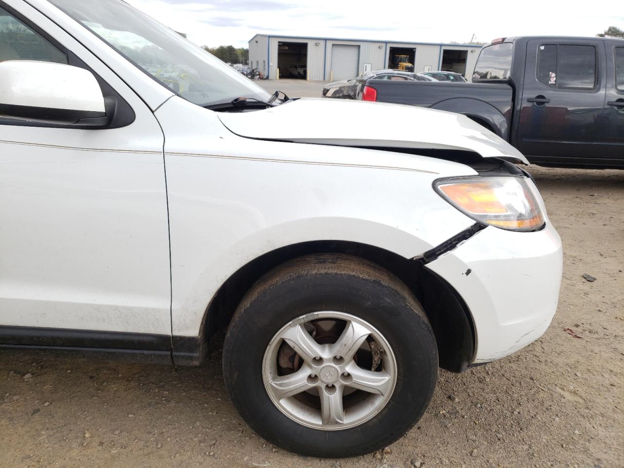 Photo 9 from auction – 2008 HYUNDAI SANTA FE G with VIN 5NMSG13D58H220089