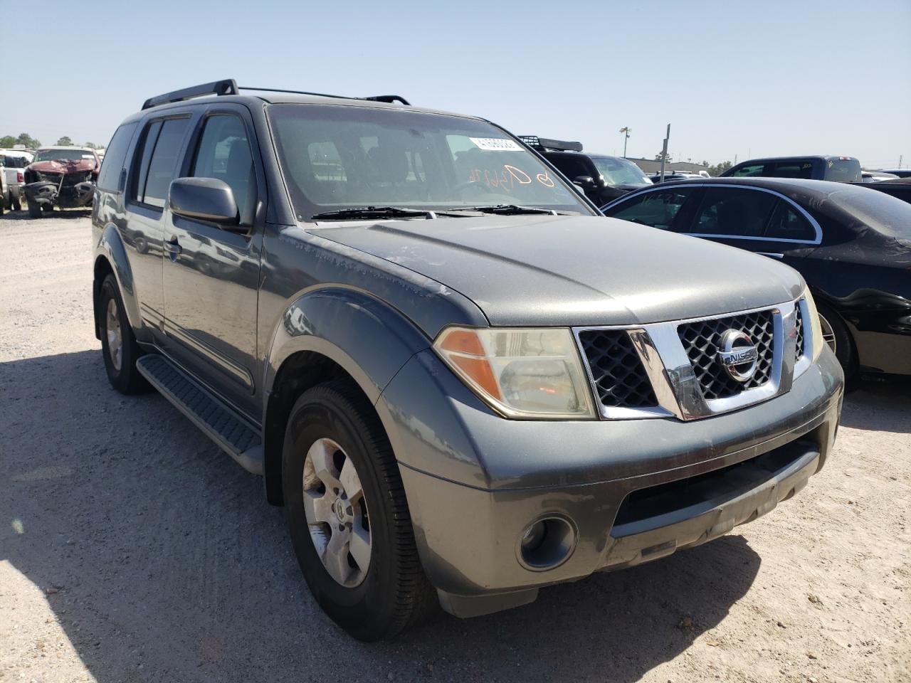Photo 1 from auction – 2005 NISSAN PATHFINDER with VIN 5N1AR18U35C759704