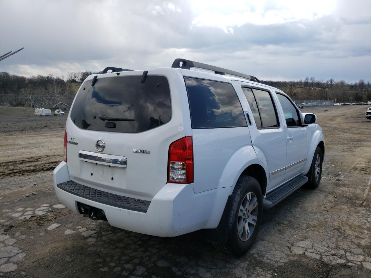 Photo 4 from auction – 2011 NISSAN PATHFINDER with VIN 5N1AR1NNXBC633669