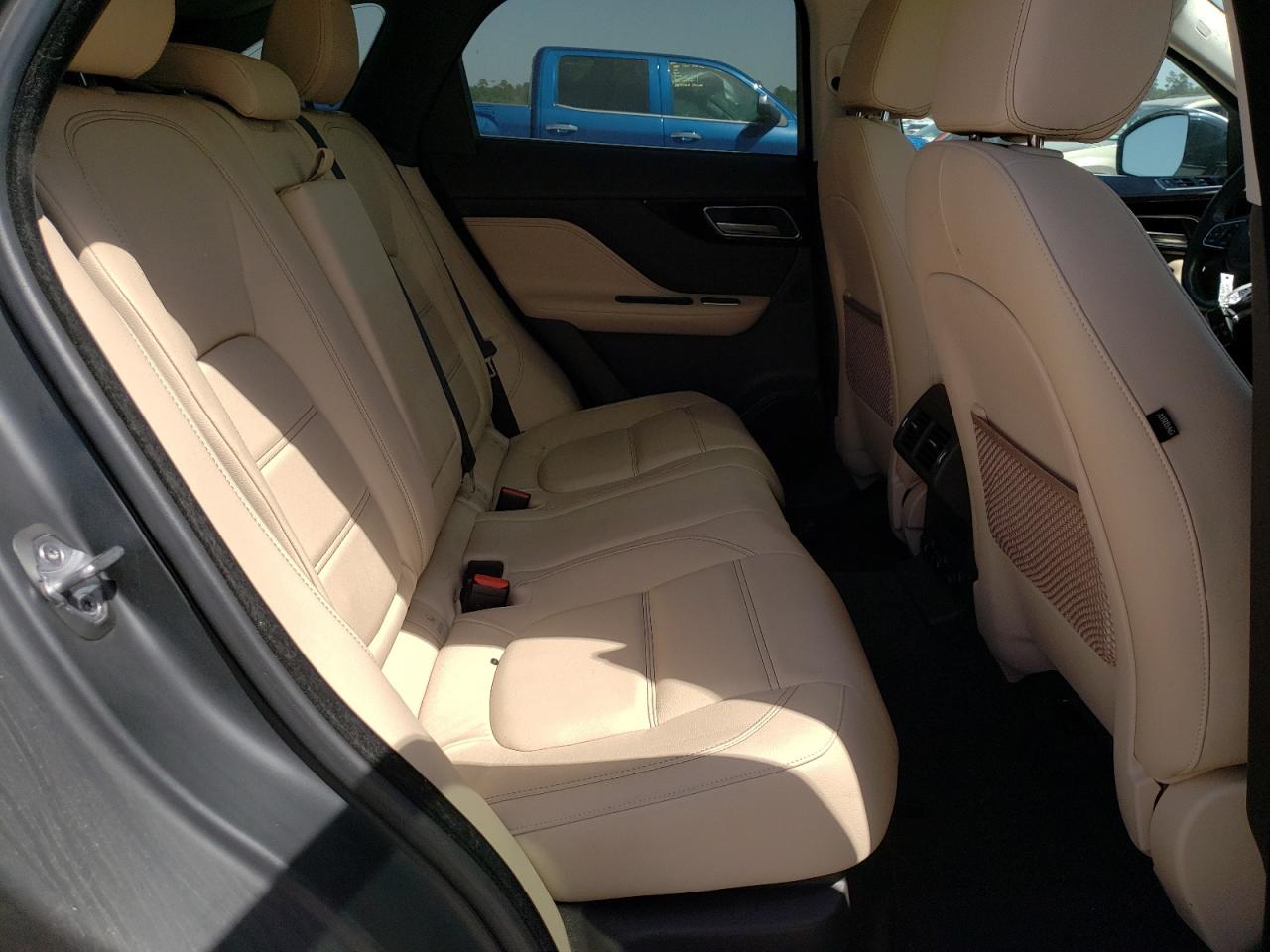 Photo 6 from auction – 2017 JAGUAR F-PACE PRE with VIN SADCK2BV9HA072630