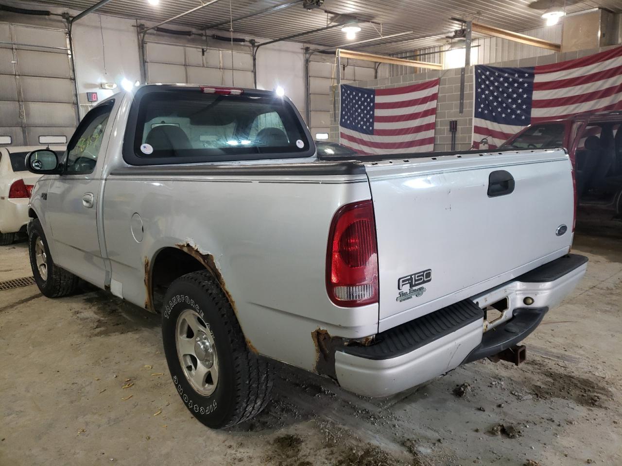Photo 3 from auction – 2002 FORD F150 with VIN 1FTRF17212NC01186
