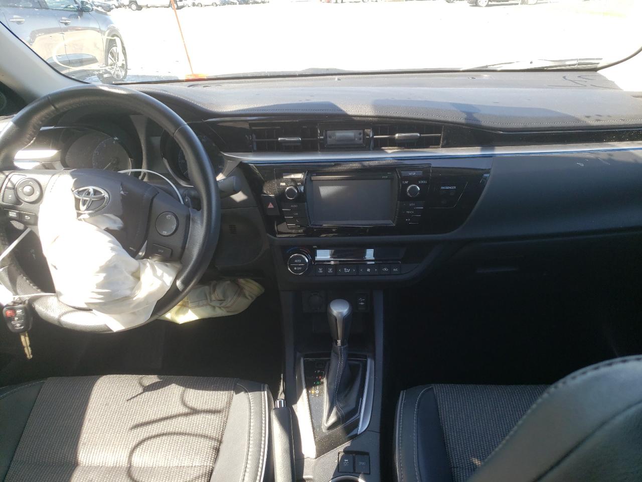 Photo 9 from auction – 2015 TOYOTA COROLLA L with VIN 2T1BURHE3FC421159