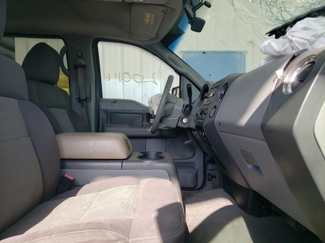 Photo 5 from auction – 2004 FORD F150 SUPER with VIN 1FTPW12554KB47789