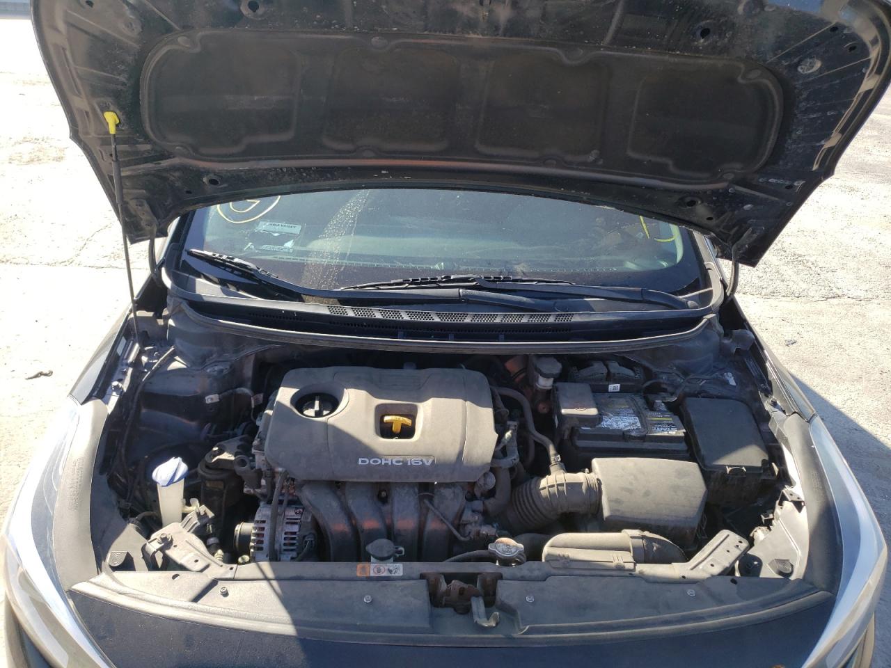 Photo 7 from auction – 2017 KIA FORTE LX with VIN 3KPFK4A78HE095871