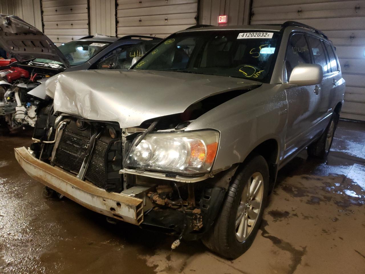 Photo 2 from auction – 2006 TOYOTA HIGHLANDER with VIN JTEEW21AX60030697