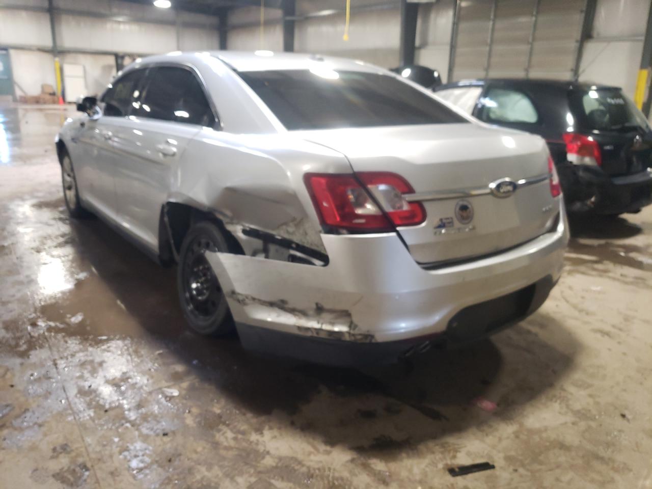Photo 3 from auction – 2010 FORD TAURUS SEL with VIN 1FAHP2EW1AG149393