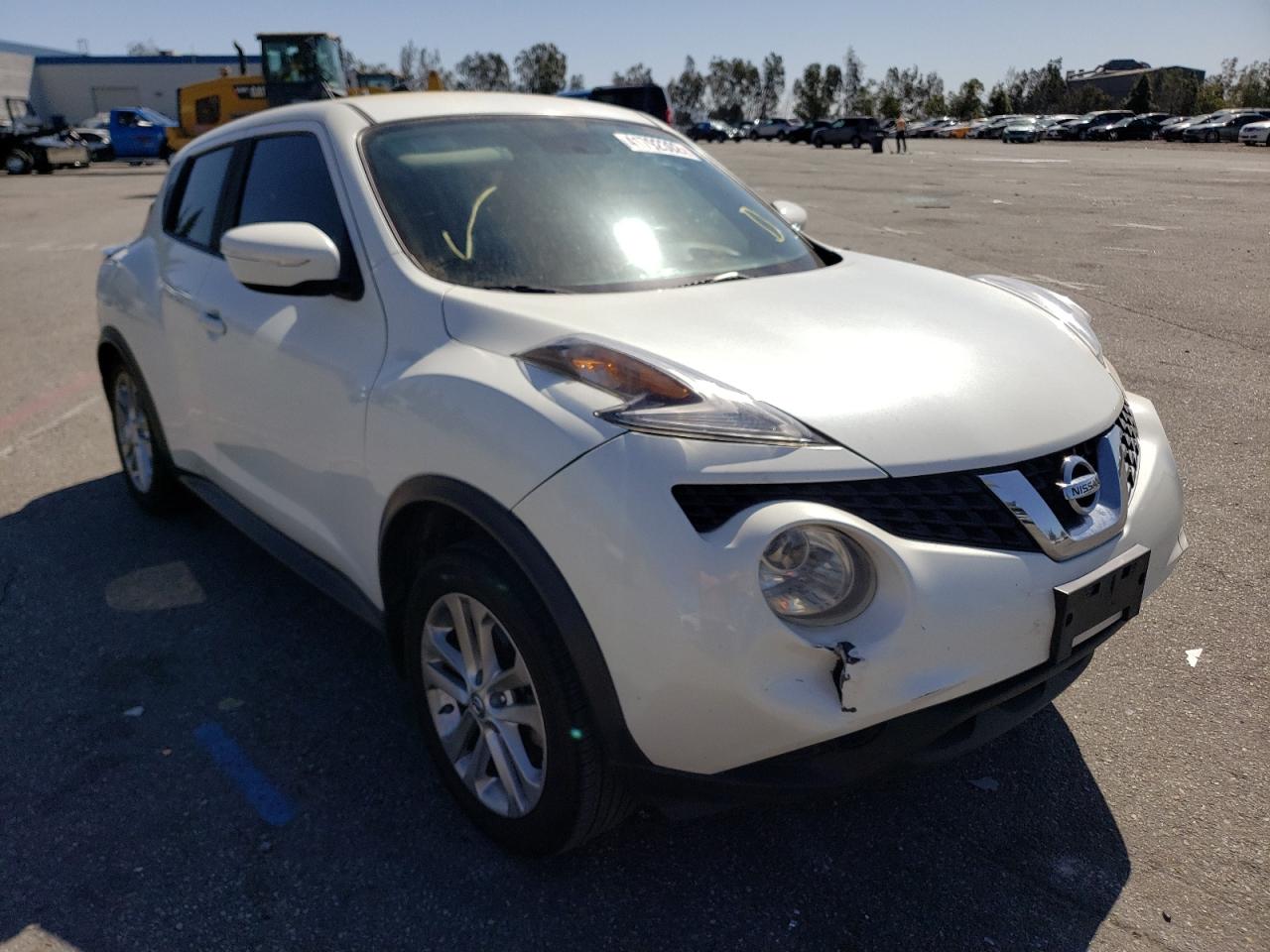 NISSAN JUKE S 2016 with VIN JN8AF5MR8GT607057 - Photo from auction