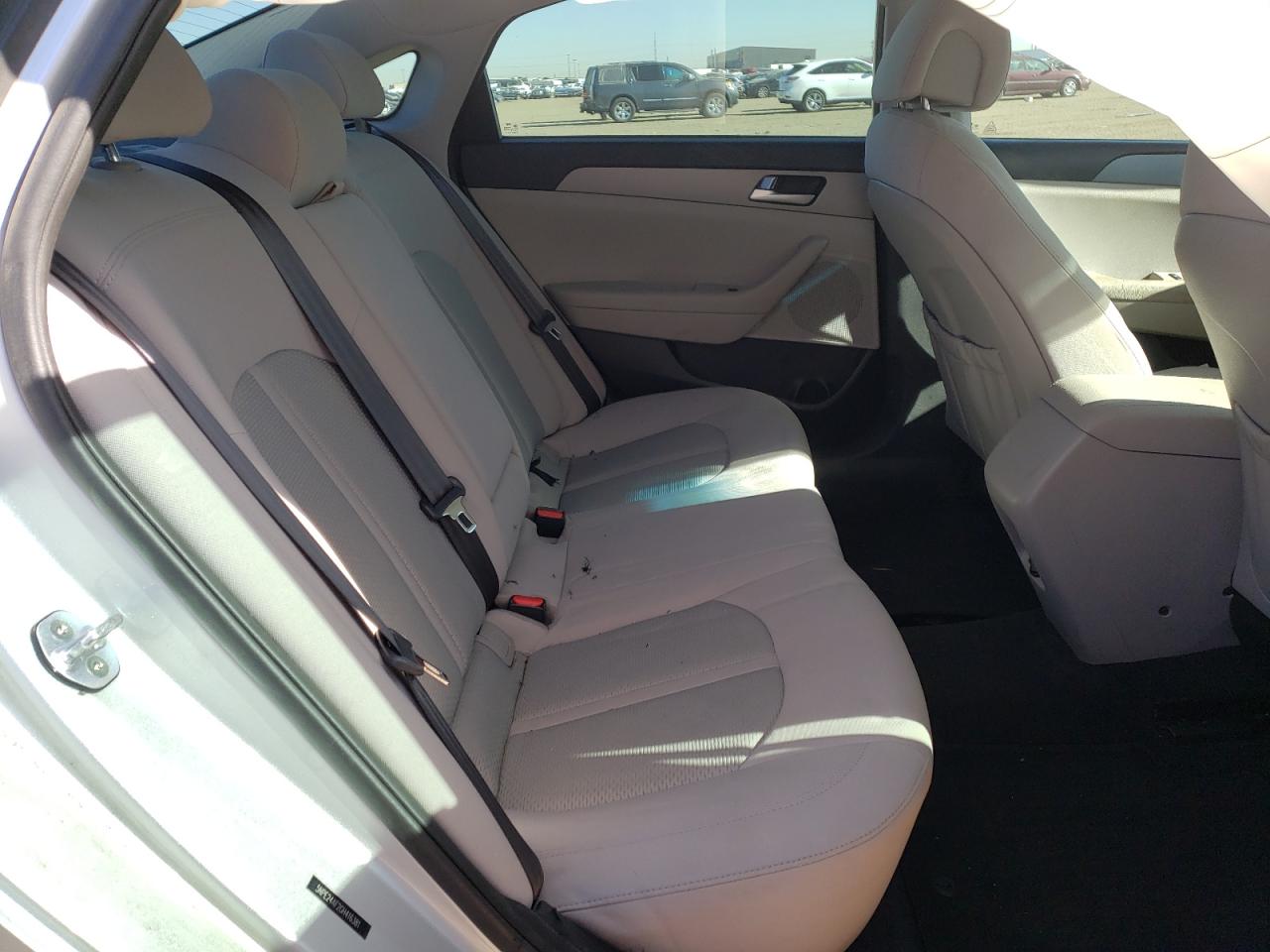 Photo 6 from auction – 2016 HYUNDAI SONATA SE with VIN 5NPE24AF2GH416381