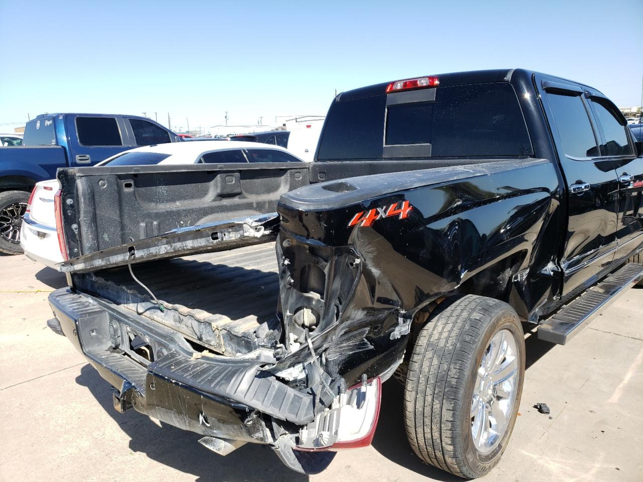 Photo 9 from auction – 2018 CHEVROLET SILVERADO with VIN 3GCUKTEC5JG416980