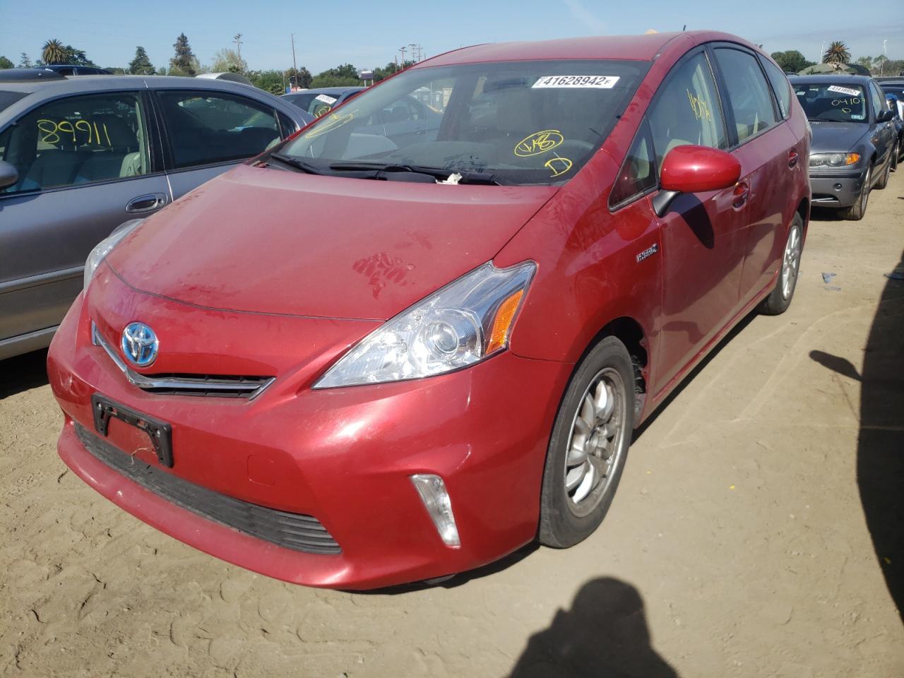 Photo 2 from auction – 2013 TOYOTA PRIUS V with VIN JTDZN3EU8D3221100