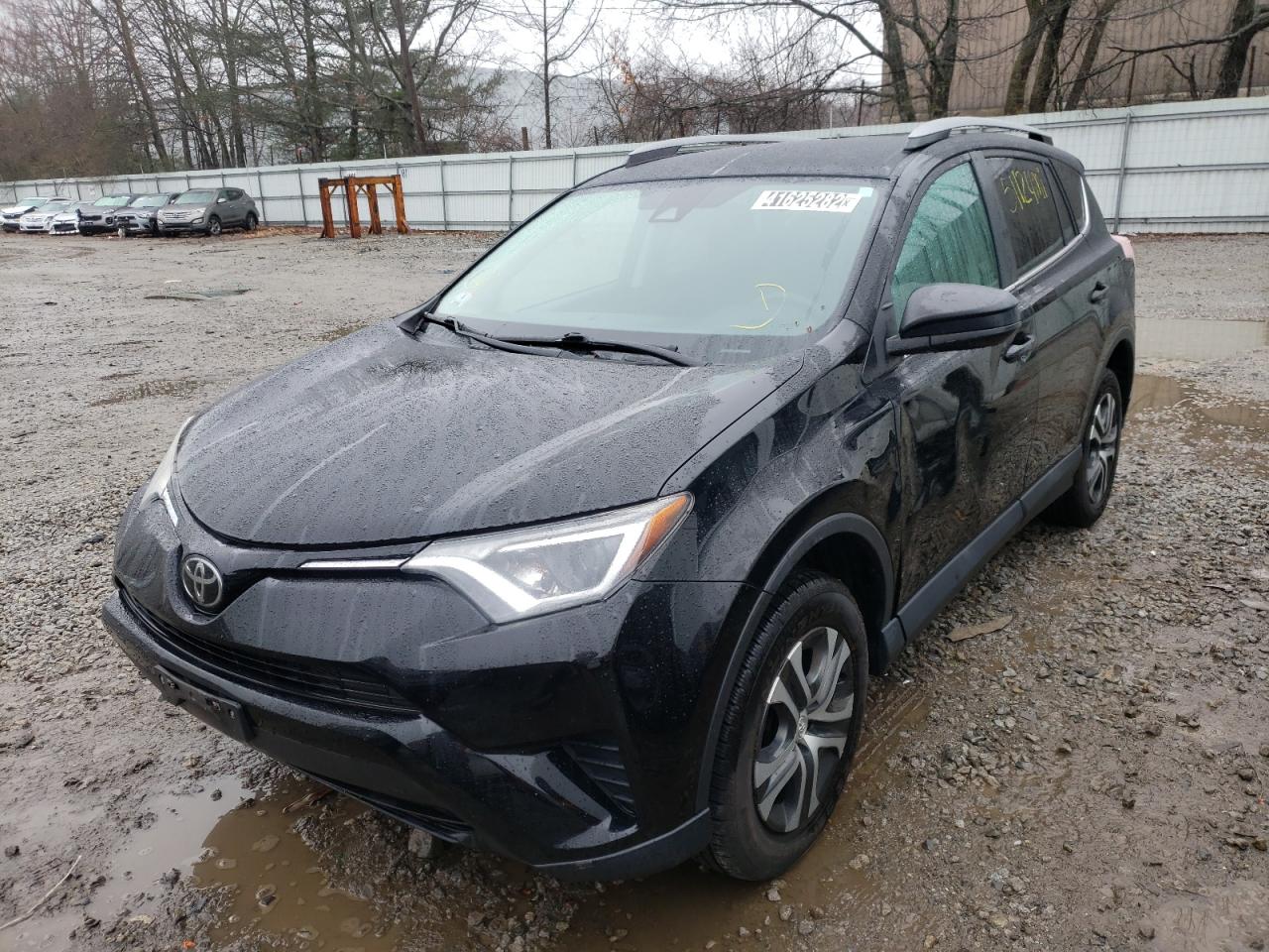 Photo 2 from auction – 2017 TOYOTA RAV4 LE with VIN 2T3BFREVXHW580333