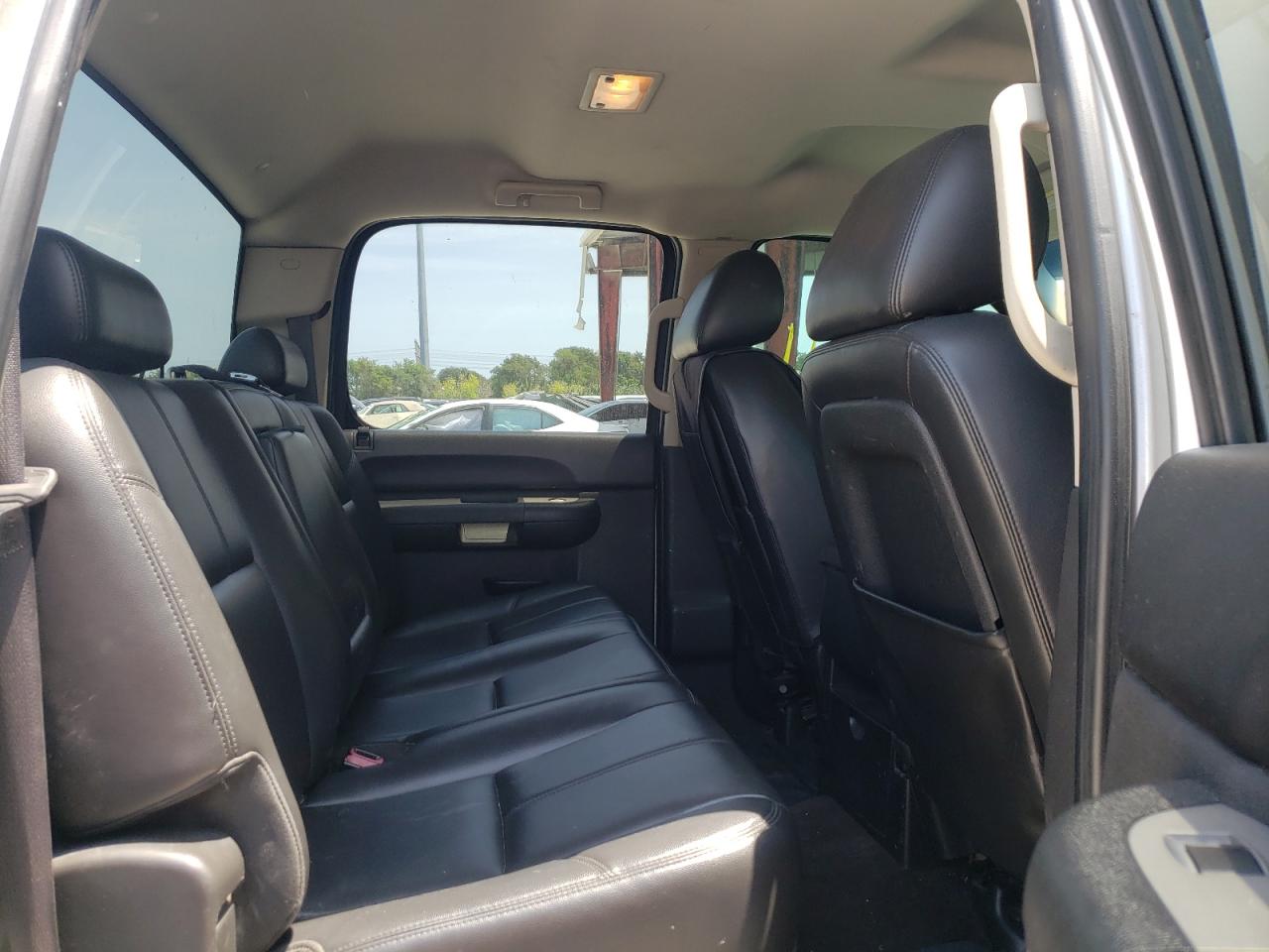 Photo 6 from auction – 2010 CHEVROLET SILVERADO with VIN 3GCRCSE02AG148182