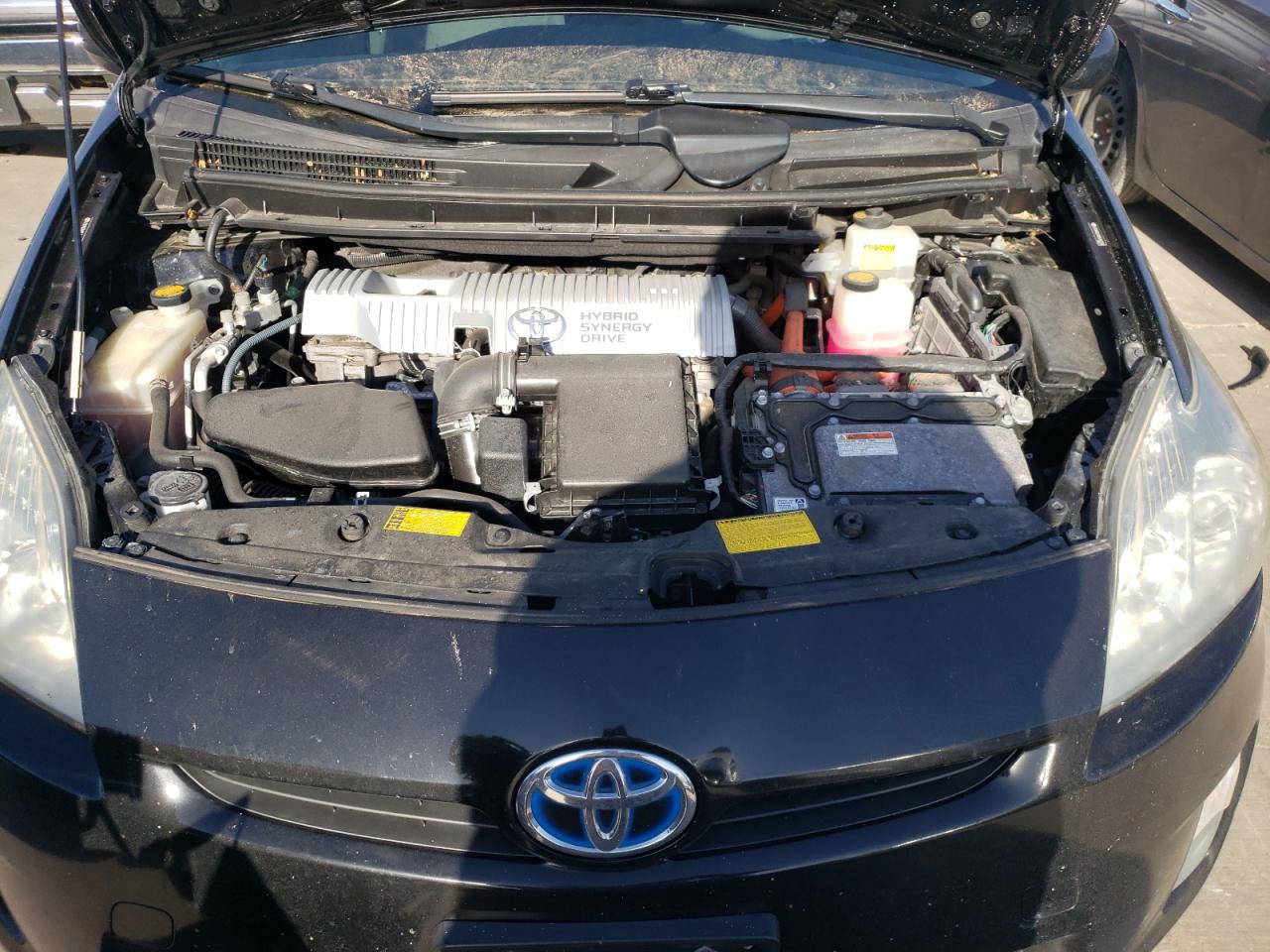Photo 7 from auction – 2011 TOYOTA PRIUS with VIN JTDKN3DU4B5343778