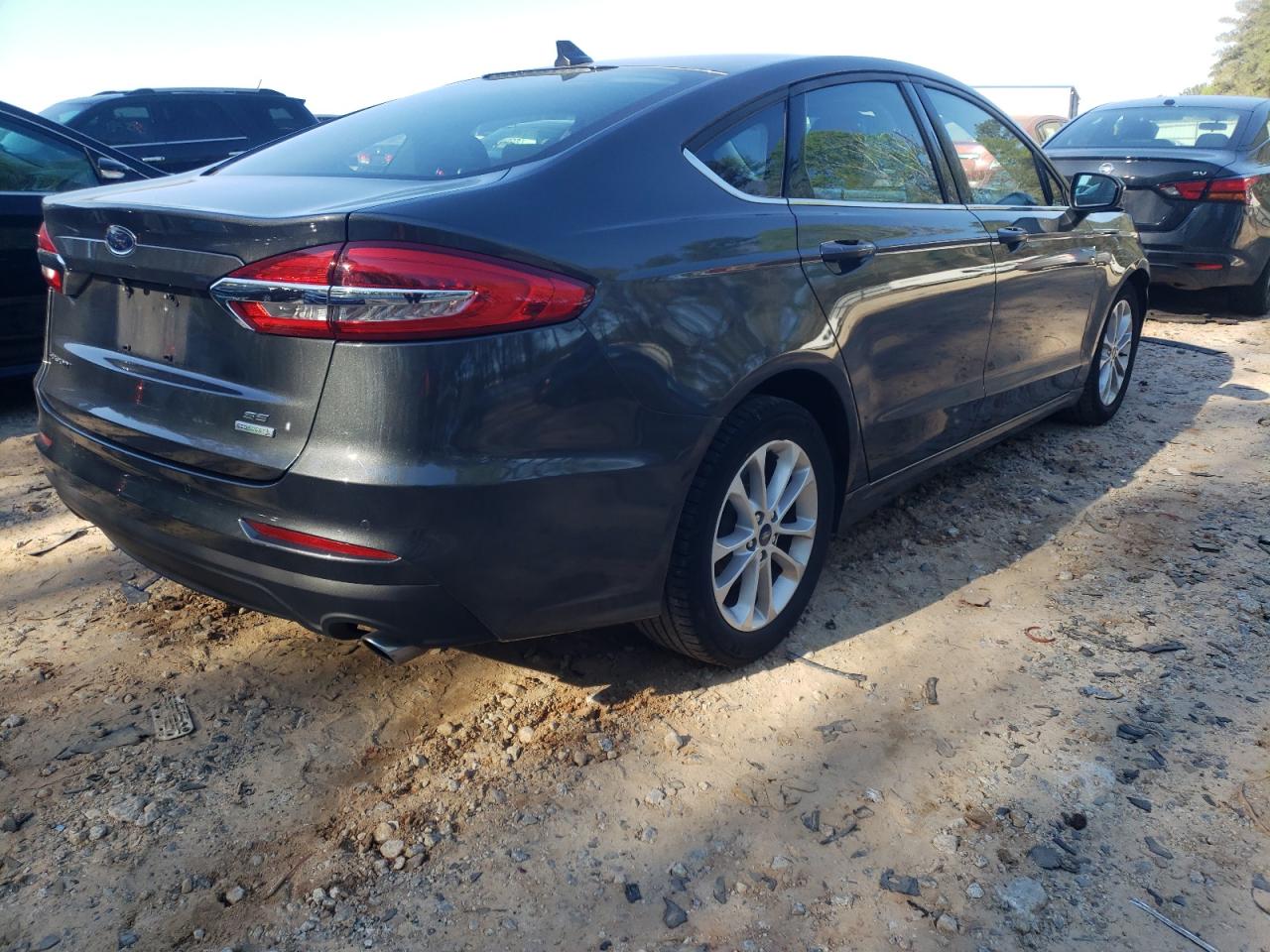 Photo 4 from auction – 2020 FORD FUSION SE with VIN 3FA6P0HD0LR172648