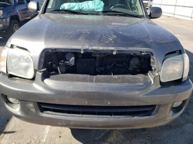 Photo 9 from auction – 2005 TOYOTA SEQUOIA SR with VIN 5TDBT44A55S249862