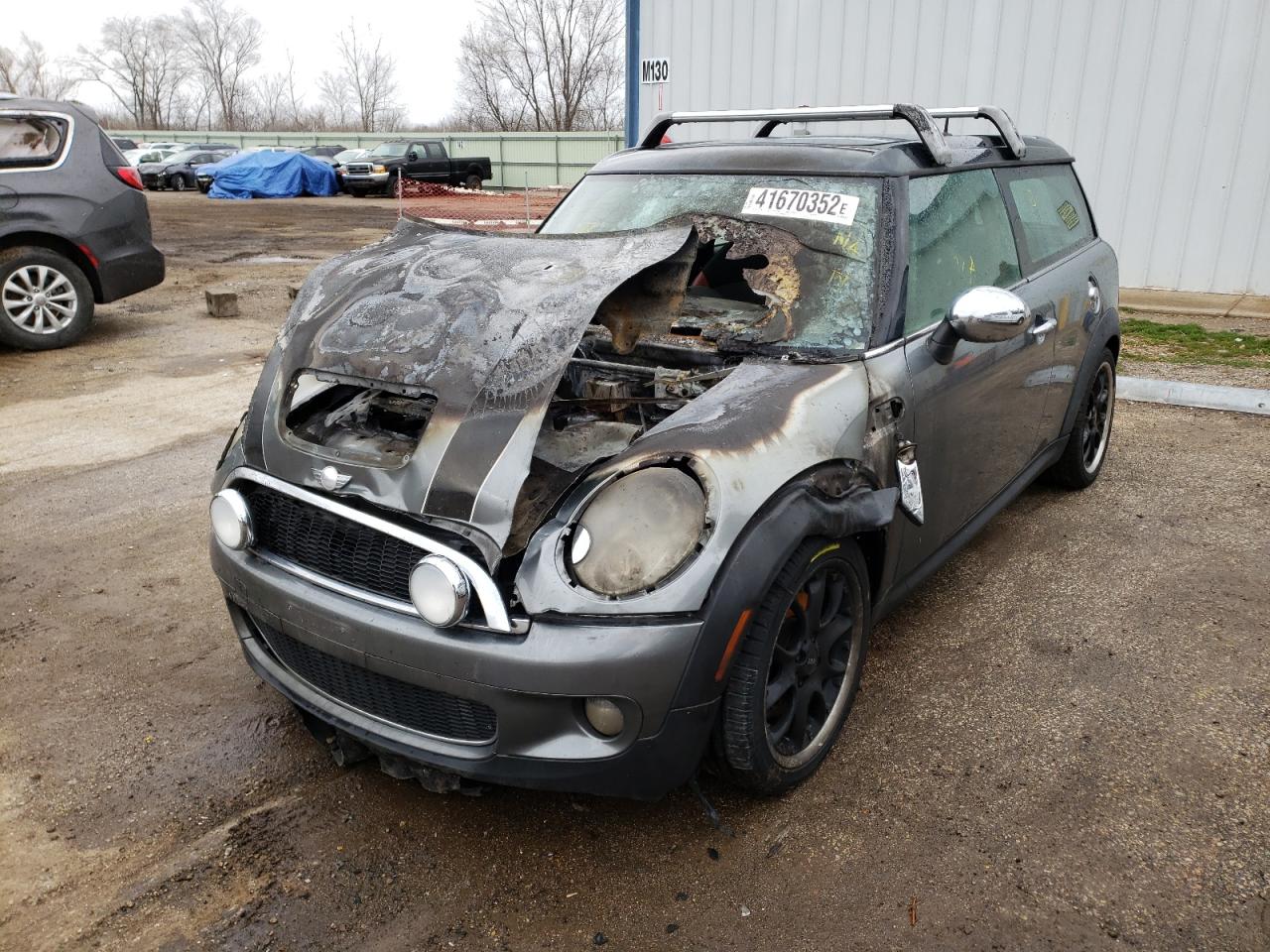 Photo 2 from auction – 2009 MINI COOPER S C with VIN WMWMM335X9TP92360