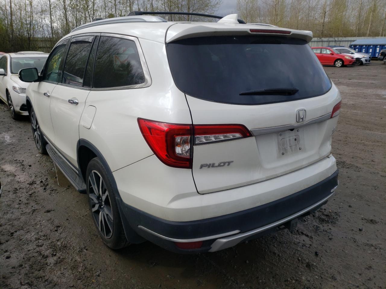 Photo 3 from auction – 2019 HONDA PILOT ELIT with VIN 5FNYF6H09KB010555