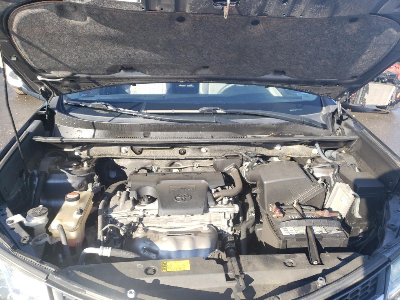 Photo 7 from auction – 2014 TOYOTA RAV4 XLE with VIN JTMRFREVXED091745