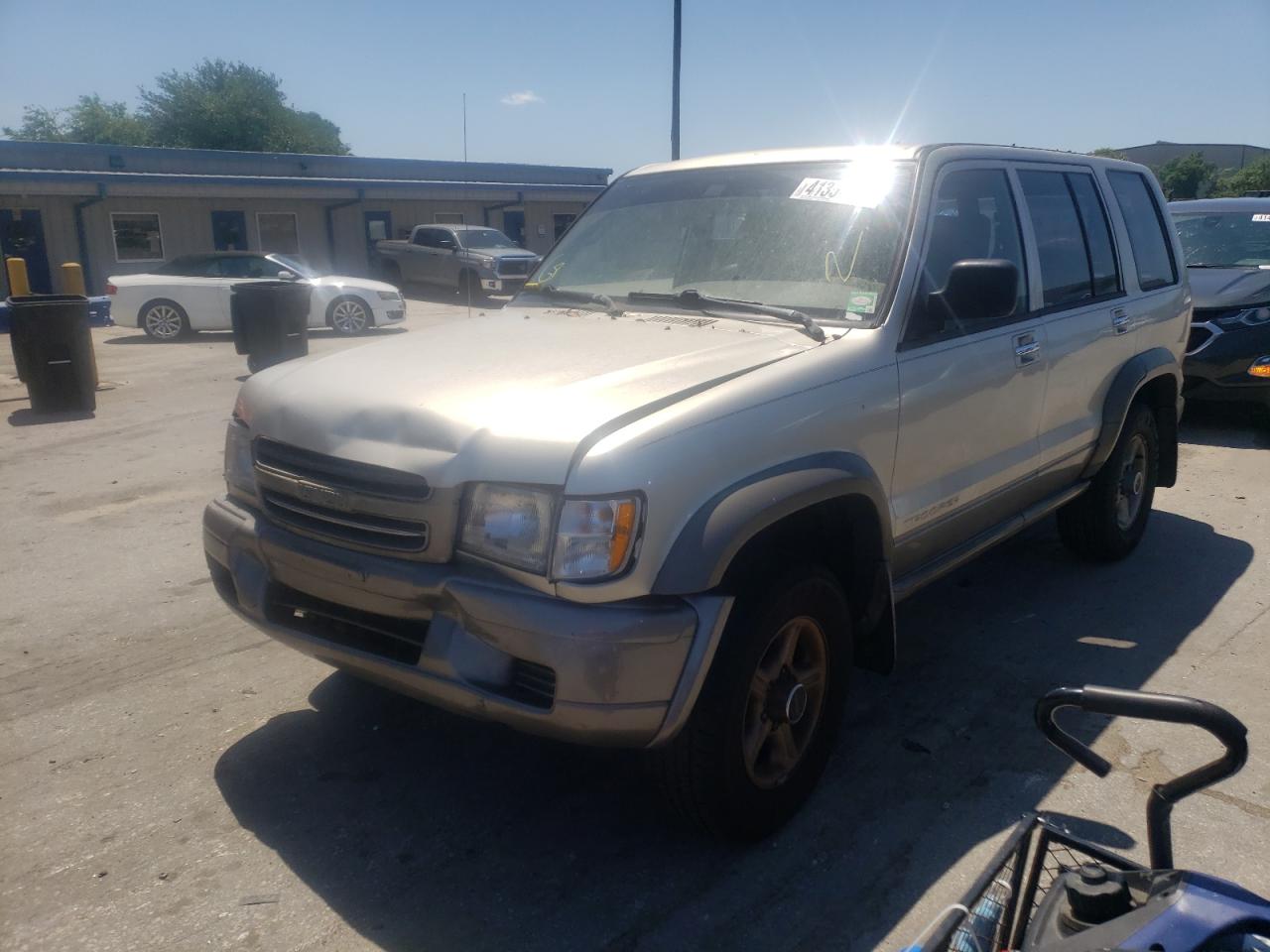 صورة رقم 2 من المزاد - 2000 ISUZU TROOPER S مع VIN JACDS58X7Y7J16744